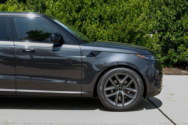 2026 Land Rover Range Rover Sport P360 SE