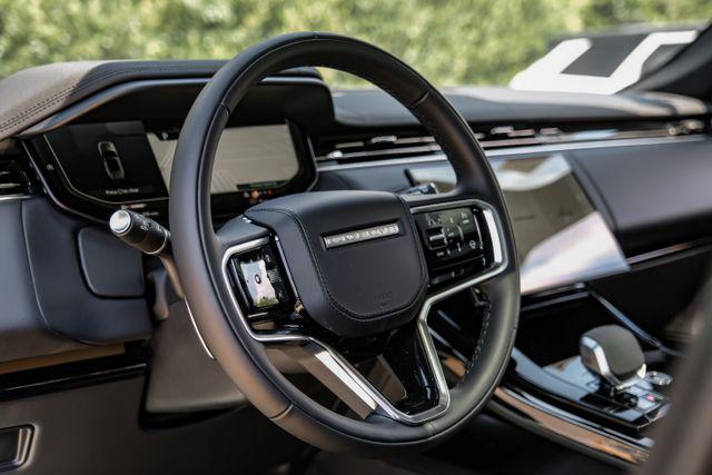 2026 Land Rover Range Rover Sport P360 SE