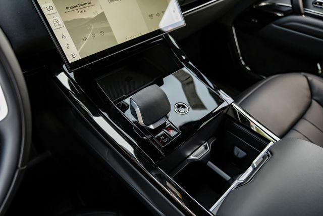 2026 Land Rover Range Rover Sport P360 SE