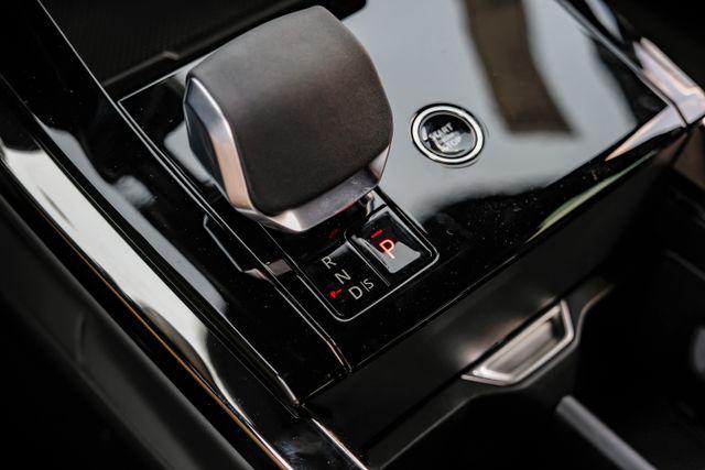 2026 Land Rover Range Rover Sport P360 SE