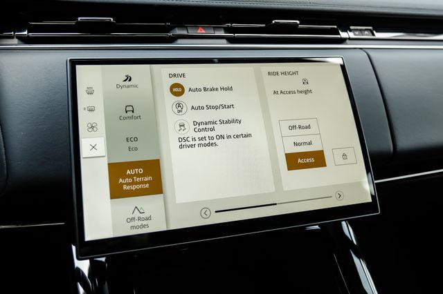 2026 Land Rover Range Rover Sport P360 SE