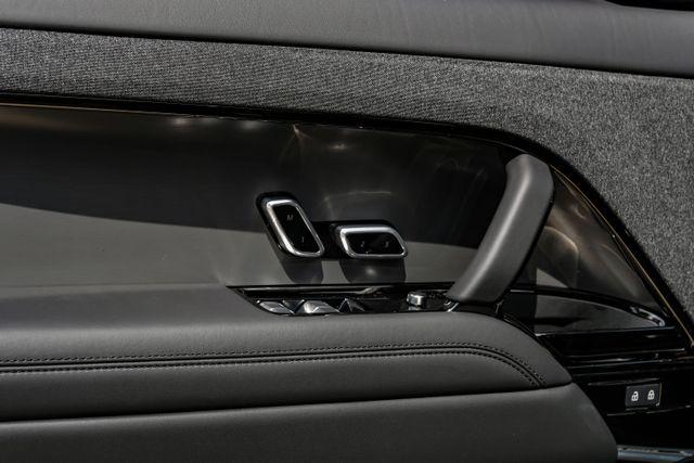 2026 Land Rover Range Rover Sport P360 SE