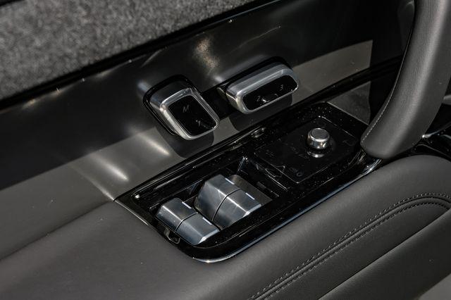 2026 Land Rover Range Rover Sport P360 SE