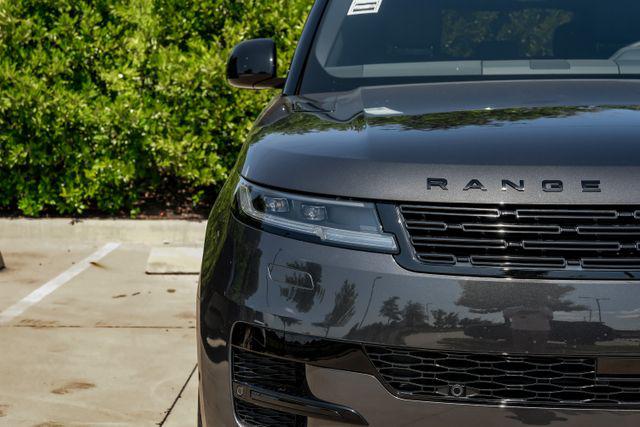 2026 Land Rover Range Rover Sport P360 SE