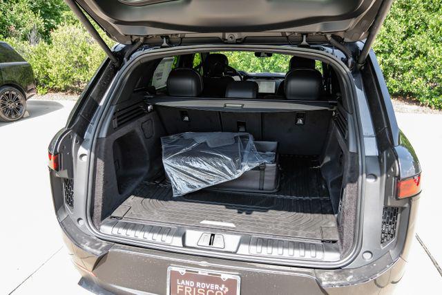 2026 Land Rover Range Rover Sport P360 SE