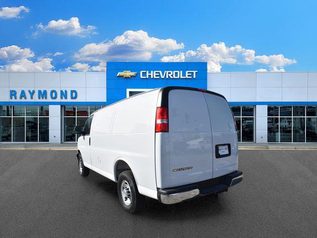 2026 Chevrolet Express Cargo Van 2500 Regular Wheelbase, WT, RWD