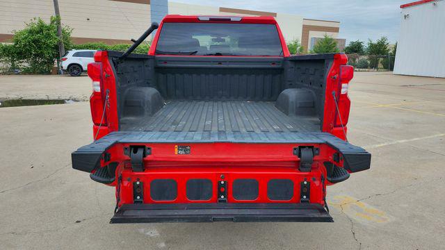 2022 Chevrolet Silverado 1500 2WD Crew Cab Short Bed Custom