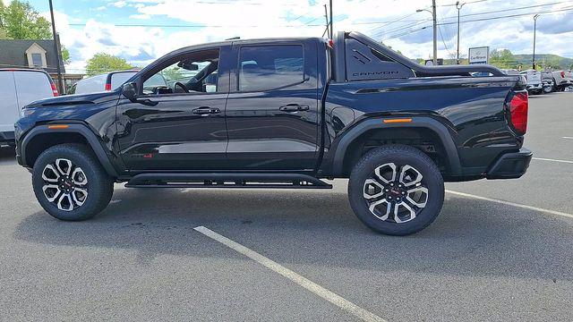 2026 GMC Canyon AT4, 4WD