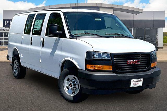 2026 GMC Savana Cargo 3500 Regular Wheelbase, Work Van, RWD