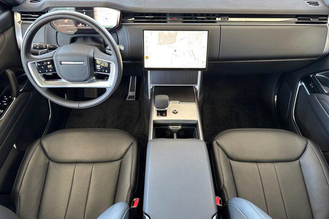 2026 Land Rover Range Rover P530 SE 7 Seat