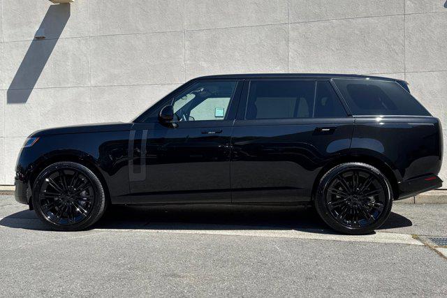 2026 Land Rover Range Rover P530 SE 7 Seat