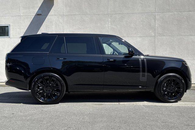 2026 Land Rover Range Rover P530 SE 7 Seat