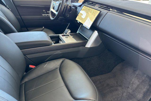 2026 Land Rover Range Rover P530 SE 7 Seat