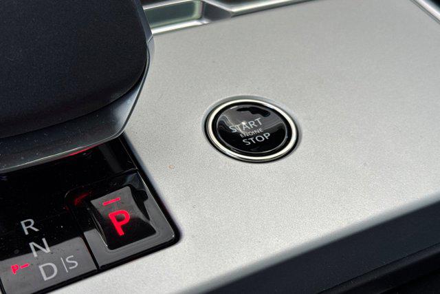 2026 Land Rover Range Rover P530 SE 7 Seat