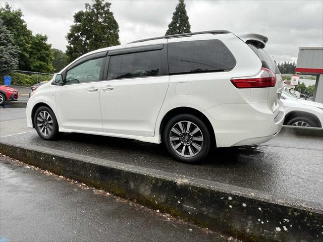 2019 Toyota Sienna XLE 7 Passenger