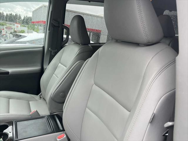 2019 Toyota Sienna XLE 7 Passenger