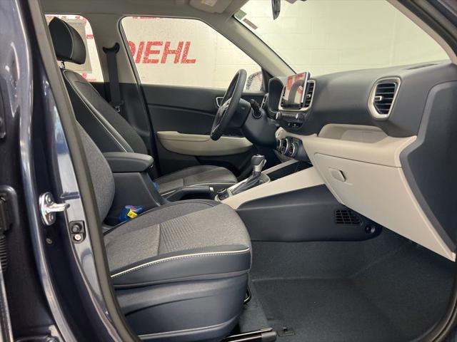 2026 Hyundai Venue SEL w/Two-Tone Roof
