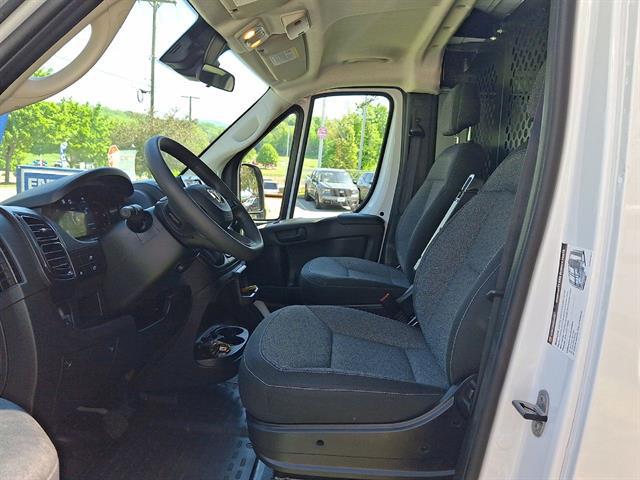 2025 Ram ProMaster 2500 Cargo Van Tradesman Low Roof 136" WB w/Pass Seat