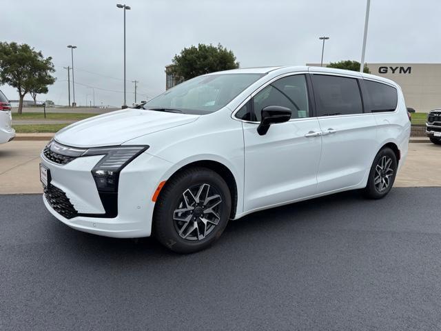 2027 Chrysler Pacifica Limited for sale in Weatherford, OK