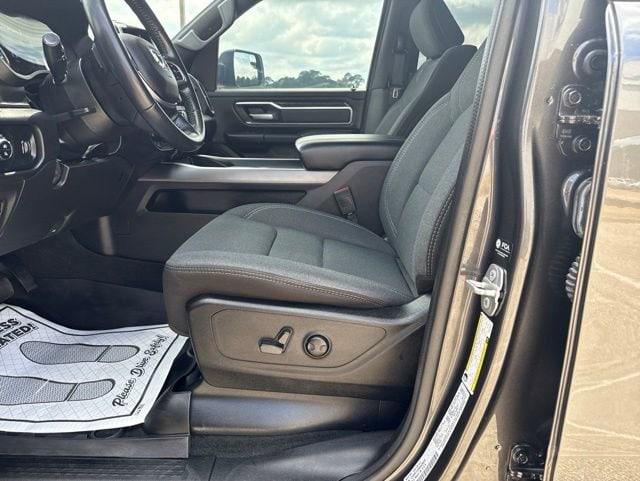 2022 Ram 1500 Big Horn Crew Cab 4x4 5'7" Box