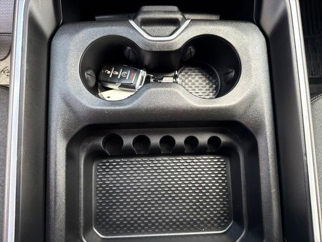 2022 Ram 1500 Big Horn Crew Cab 4x4 5'7" Box