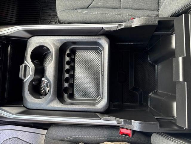 2022 Ram 1500 Big Horn Crew Cab 4x4 5'7" Box