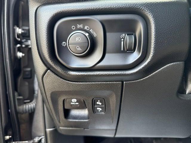 2022 Ram 1500 Big Horn Crew Cab 4x4 5'7" Box