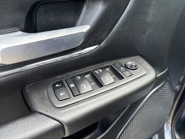2022 Ram 1500 Big Horn Crew Cab 4x4 5'7" Box