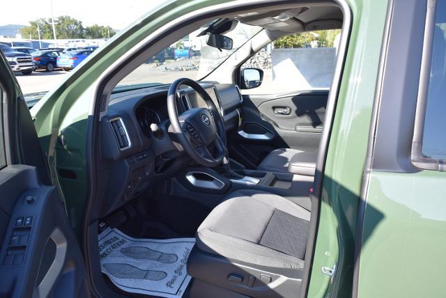 2025 Nissan Frontier Crew Cab SV 4x4