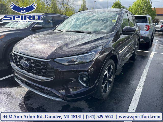 2023 Ford Escape ST-Line Elite for sale in Dundee, MI