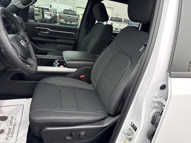 2025 Ram 1500 Big Horn Crew Cab 4x4 5'7" Box