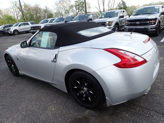 2010 Nissan 370Z Base