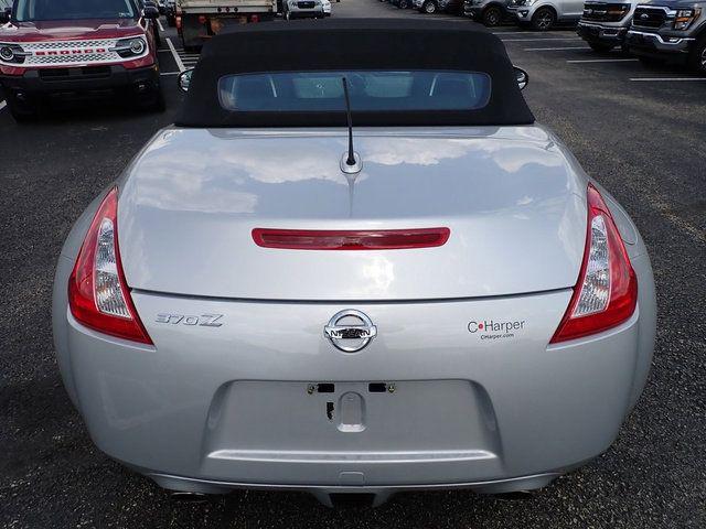 2010 Nissan 370Z Base