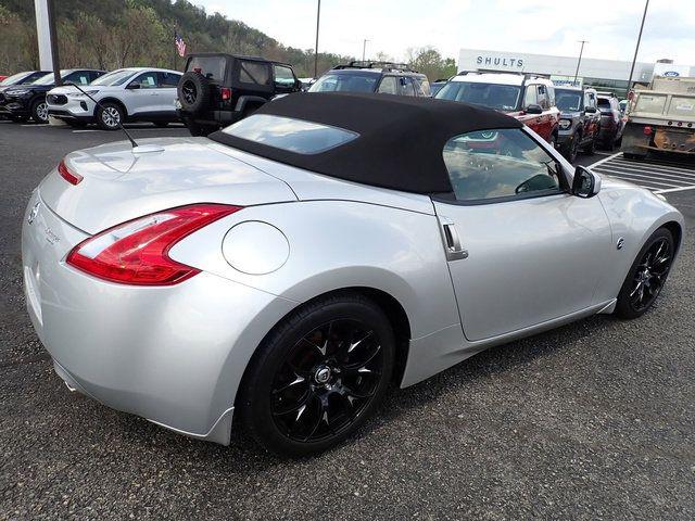 2010 Nissan 370Z Base