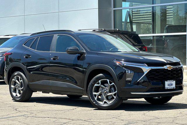 2025 Chevrolet Trax FWD LT