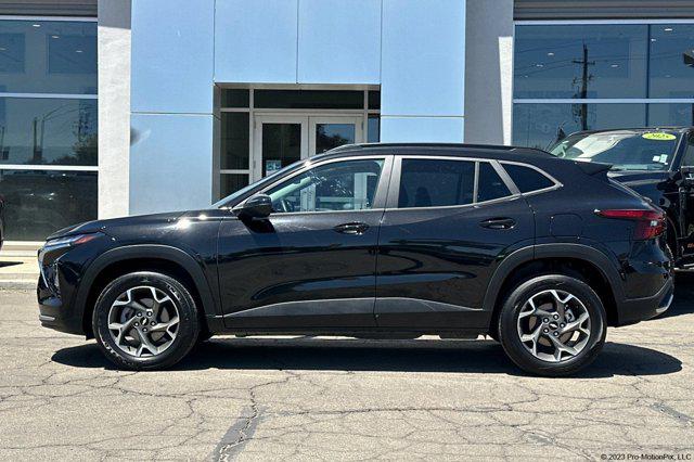 2025 Chevrolet Trax FWD LT