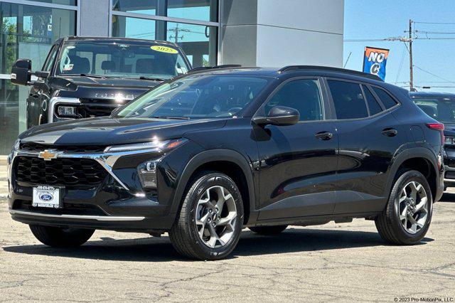2025 Chevrolet Trax FWD LT