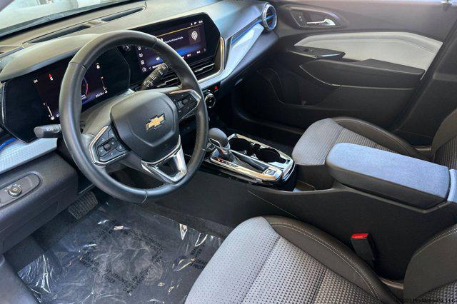 2025 Chevrolet Trax FWD LT