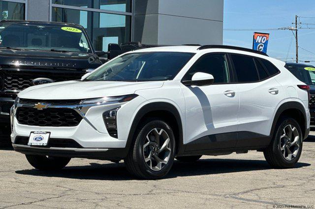 2025 Chevrolet Trax FWD LT