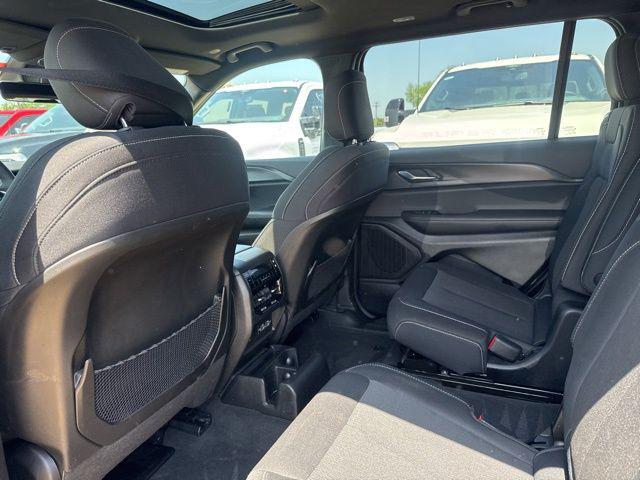 2025 Jeep Grand Cherokee L Laredo X 4x4