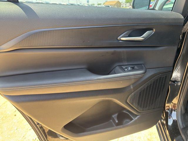2025 Jeep Grand Cherokee L Laredo X 4x4