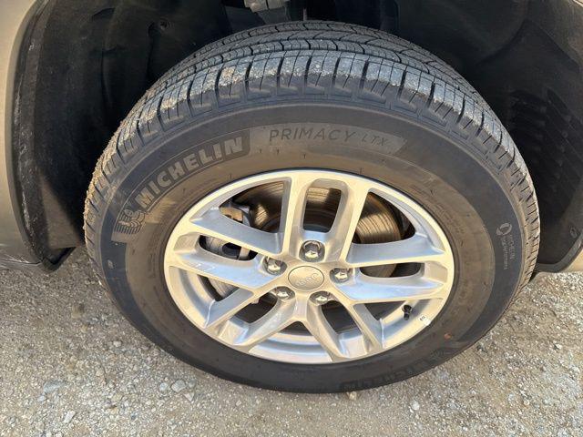 2025 Jeep Grand Cherokee L Laredo X 4x4