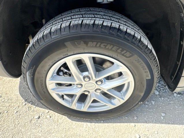 2025 Jeep Grand Cherokee L Laredo X 4x4