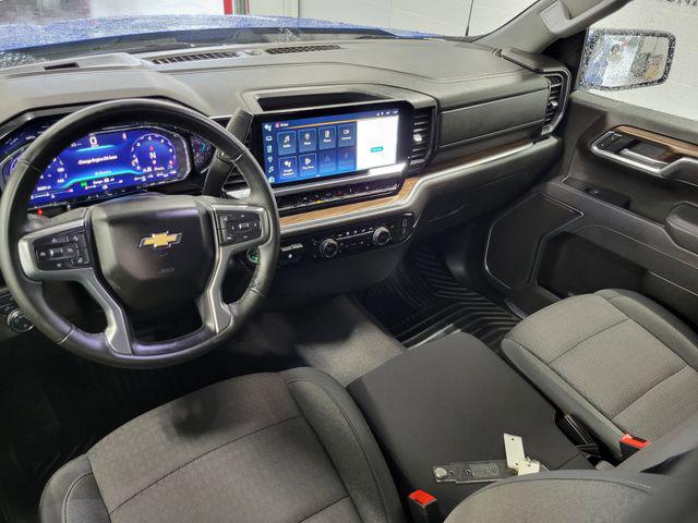 2025 Chevrolet Silverado 1500 4WD Double Cab Standard Bed LT with 2FT