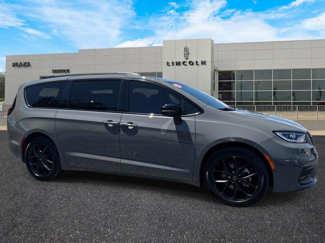 2025 Chrysler Pacifica Limited for sale in Leesburg, FL