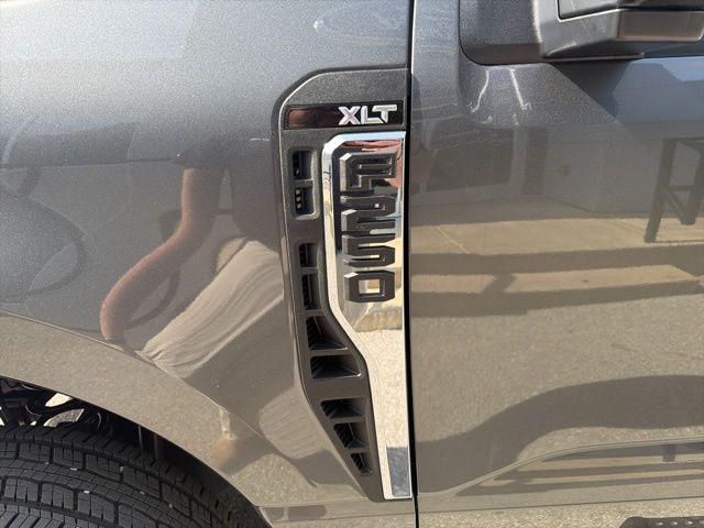 2025 Ford F-250 XLT