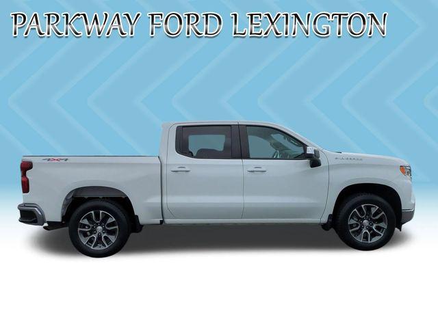 2022 Chevrolet Silverado 1500 4WD Crew Cab Short Bed LT with 2FL
