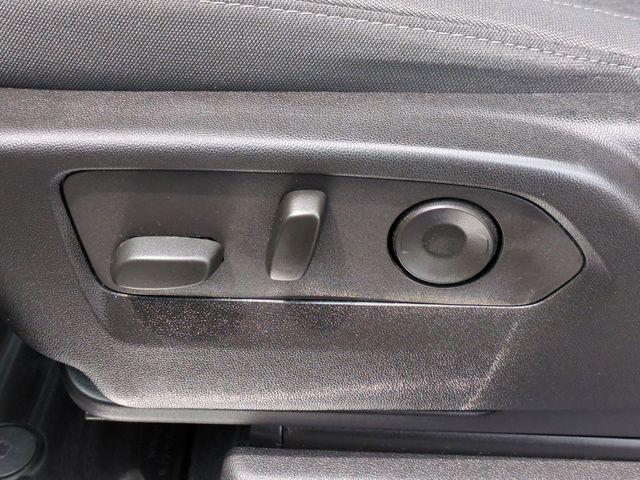 2022 Chevrolet Silverado 1500 4WD Crew Cab Short Bed LT with 2FL