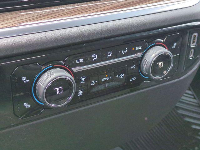 2022 Chevrolet Silverado 1500 4WD Crew Cab Short Bed LT with 2FL