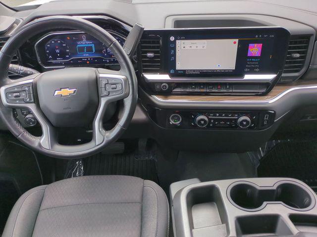 2022 Chevrolet Silverado 1500 4WD Crew Cab Short Bed LT with 2FL